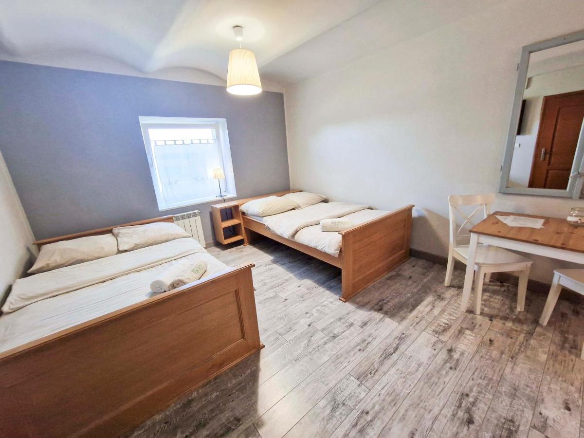 Zielona Przystan Hotel Manasterz Buitenkant foto