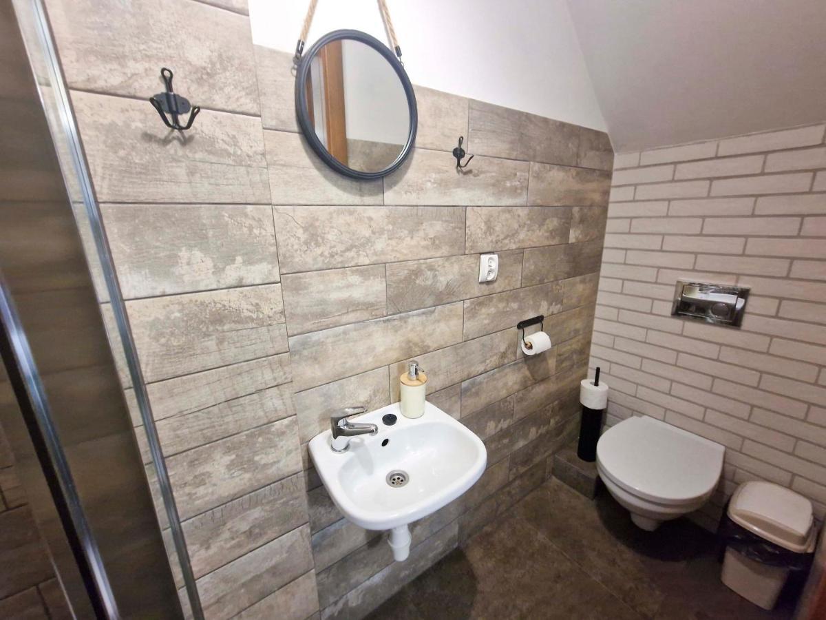 Zielona Przystan Hotel Manasterz Buitenkant foto