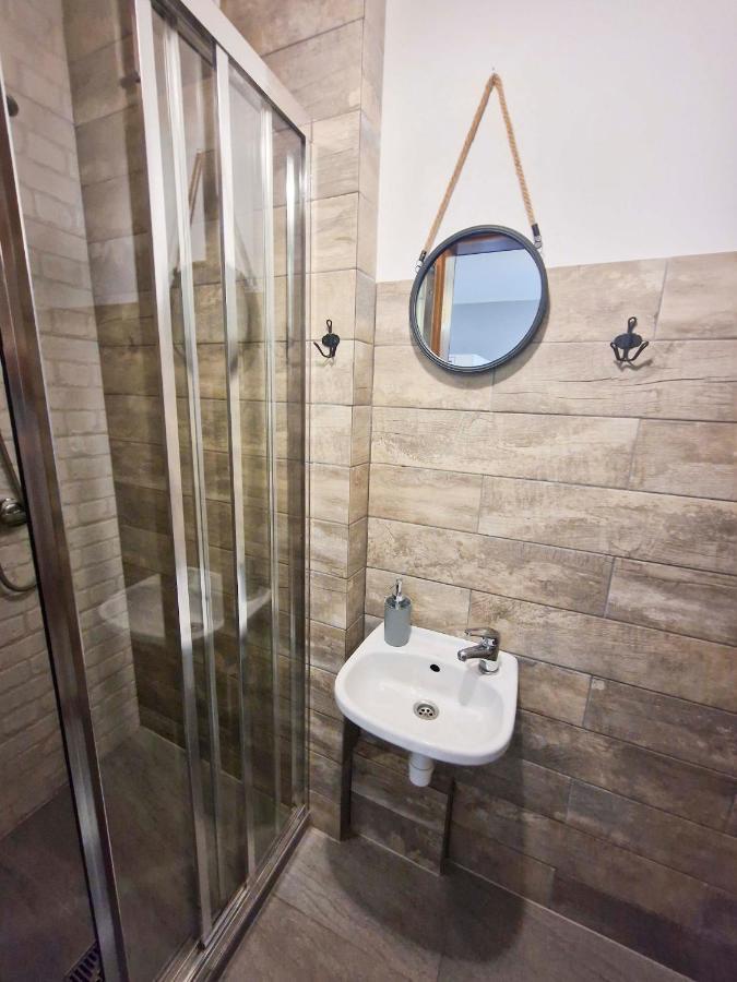 Zielona Przystan Hotel Manasterz Buitenkant foto