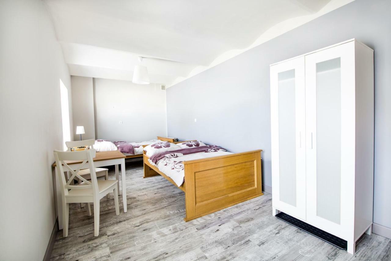 Zielona Przystan Hotel Manasterz Buitenkant foto